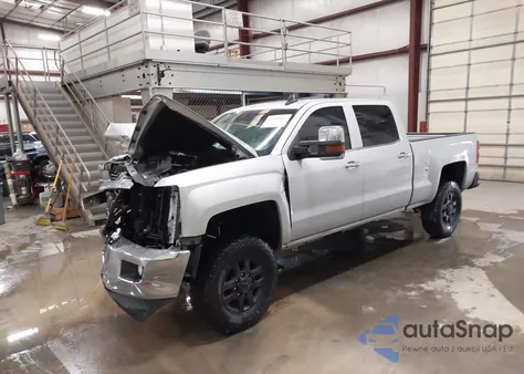 2015 Chevrolet Silverado 2500Hd Ltz from USA, damaged, VIN 1GC1KWE85FF566113